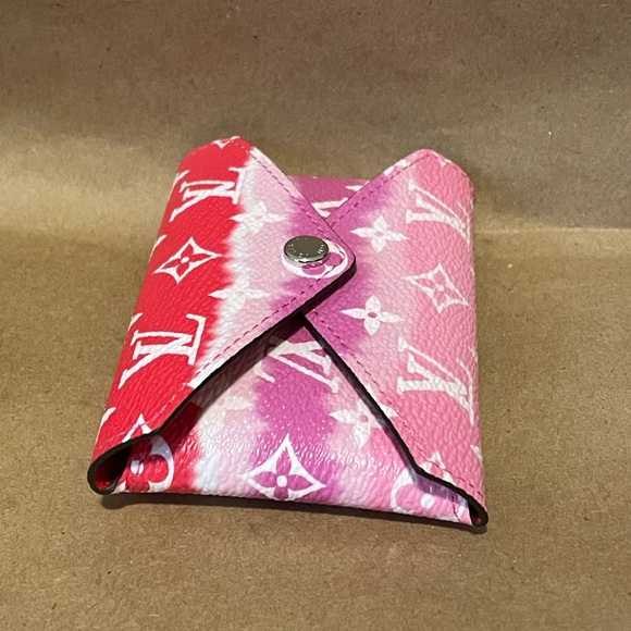 Louis Vuitton Escale Kirigami Card Holder - Picture 3 of 7